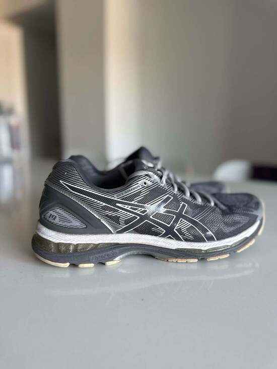 ASICS Gel-Nimbus 19 Men\'s Running Shoes Charcoal/Carbon/Silver T700N Size 11 main image 7